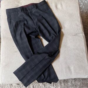 Hugo Boss Men's Dark Grey Plaid Pant 32R